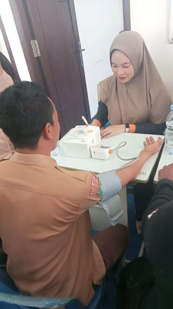 PEMERIKSAAN KESEHATAN